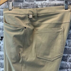 Men's Lululemon Tan‎ Casual Pants